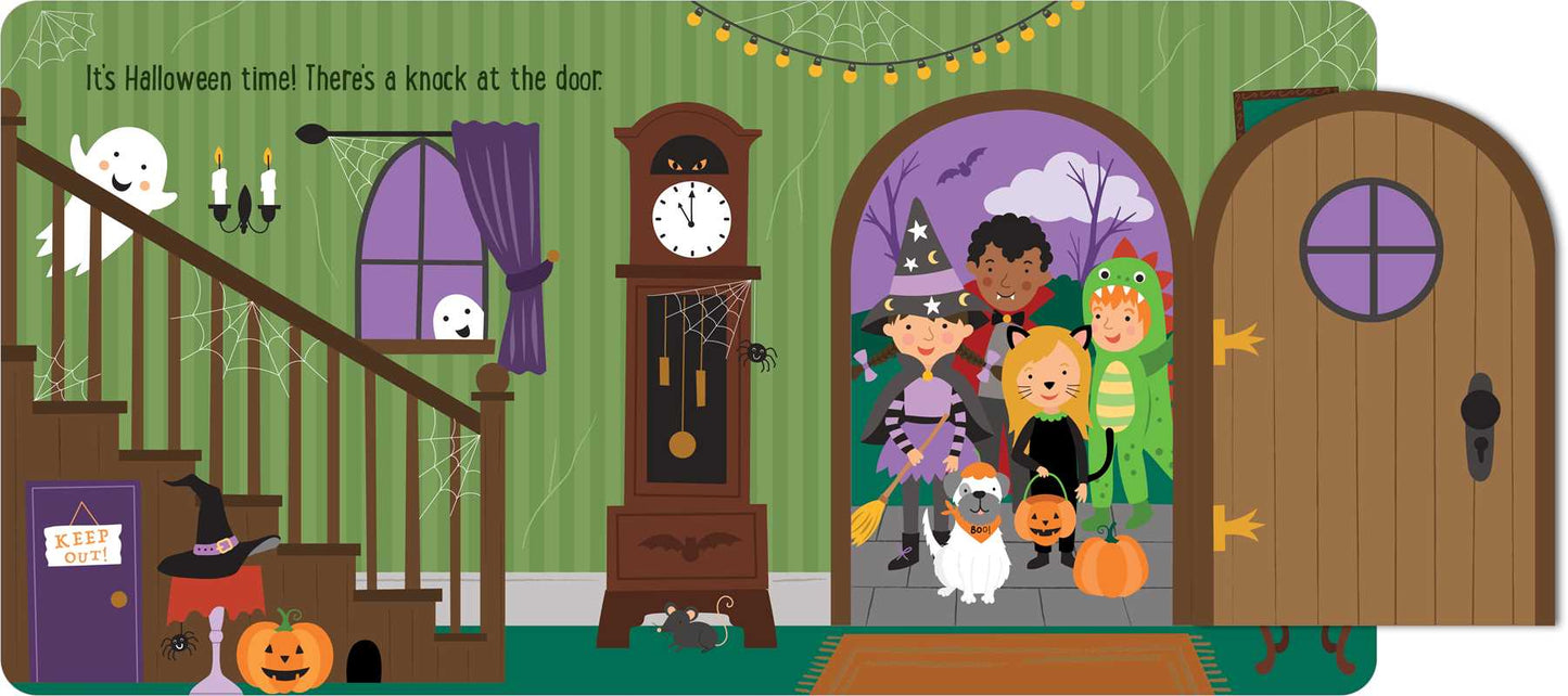 Simon & Schuster - Spooky Surprise: Lift-the-Flap Board Book by
