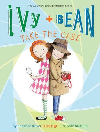 Chronicle Books - Ivy and Bean Take the Case (Book 10)