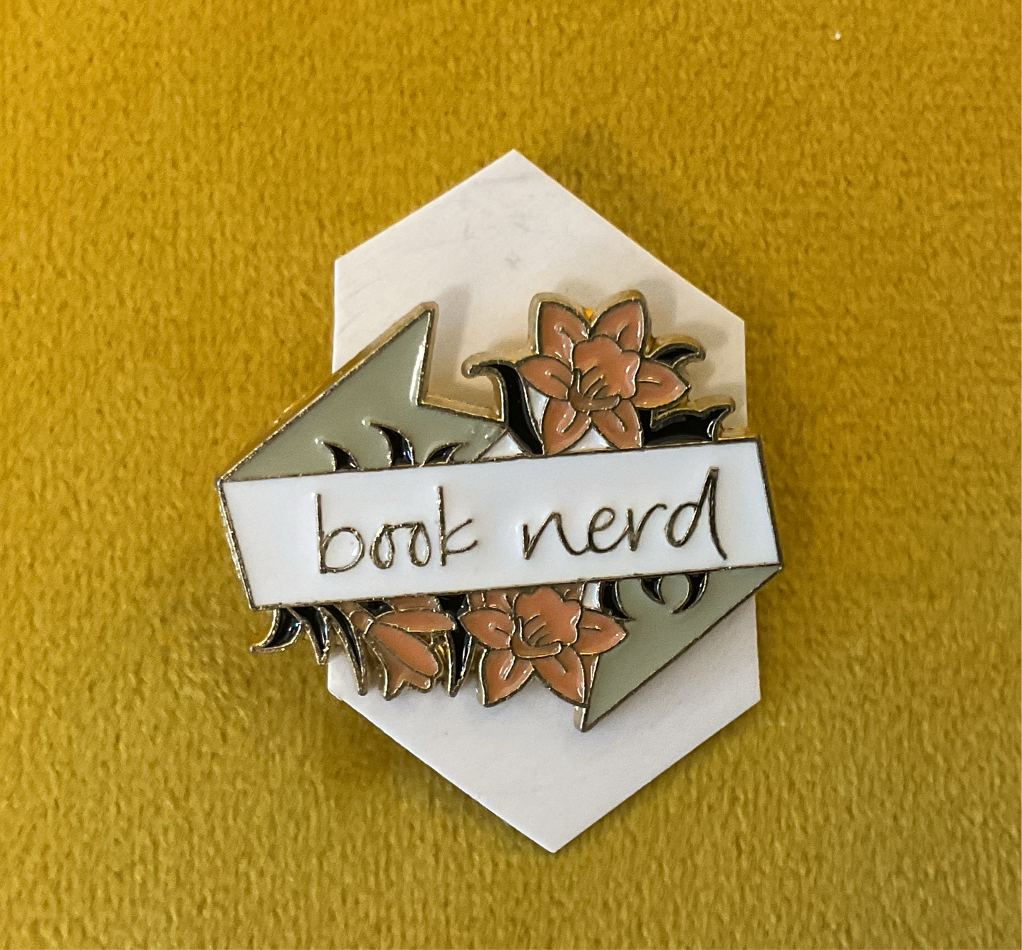 Pins Charming Book-Themed Bibliophiles Enamel Pins