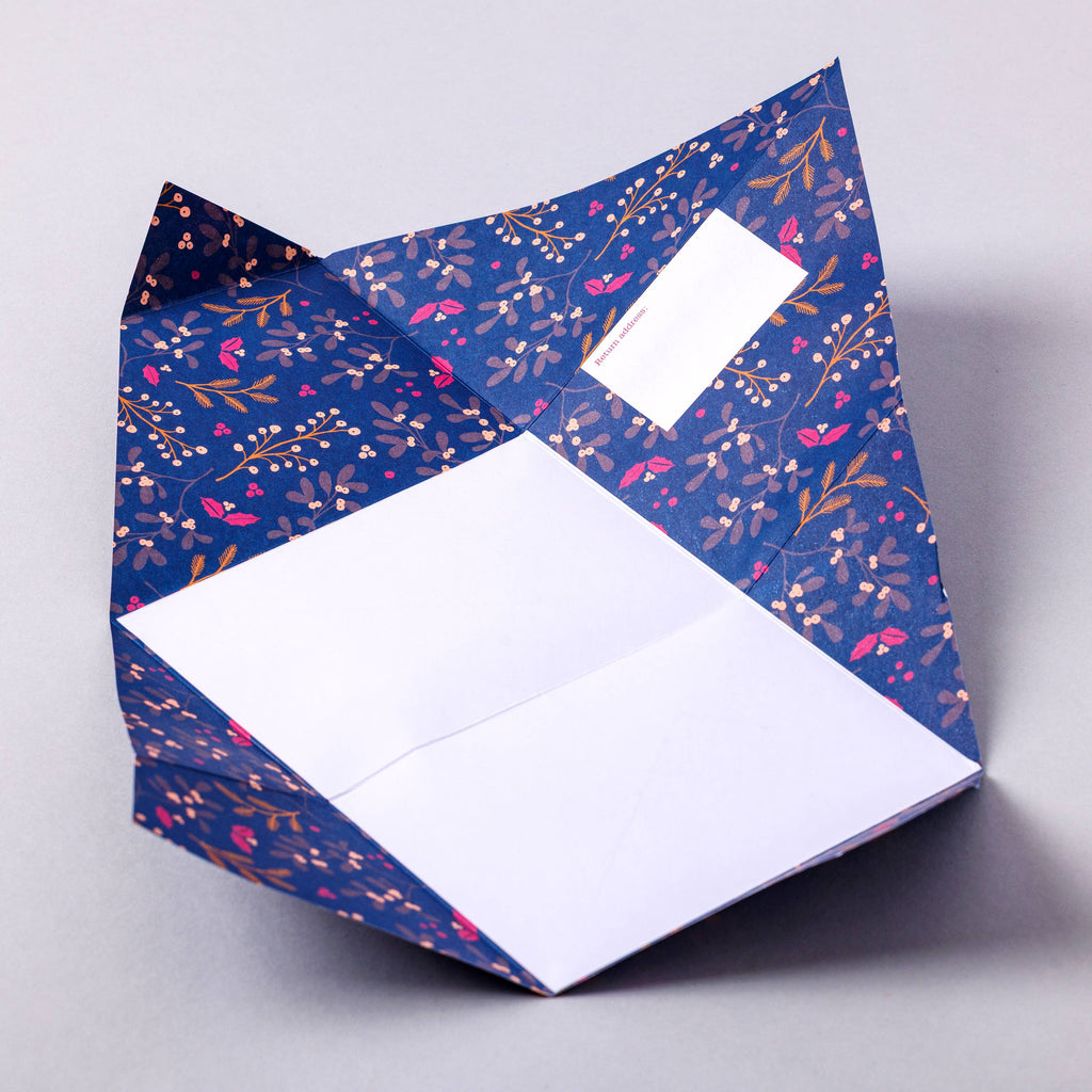 pigeonposted - Winter Berries Pigeon, Folding Letter Set, Pack of 6 Letters