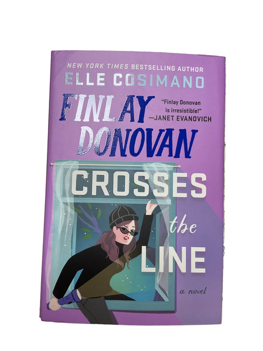 Finlay Donovan Crosses the Line: A Novel (The Finlay Donovan Series, 6)