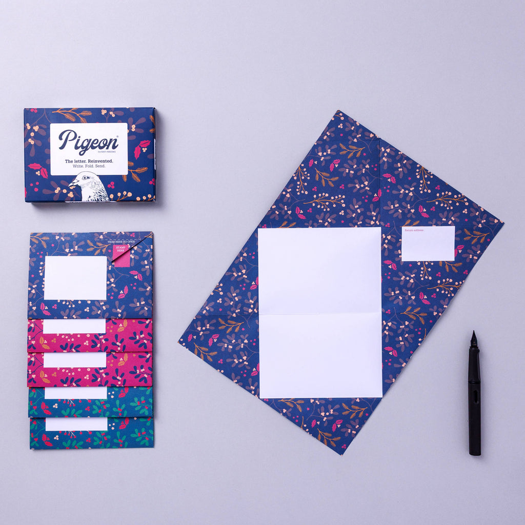 pigeonposted - Winter Berries Pigeon, Folding Letter Set, Pack of 6 Letters