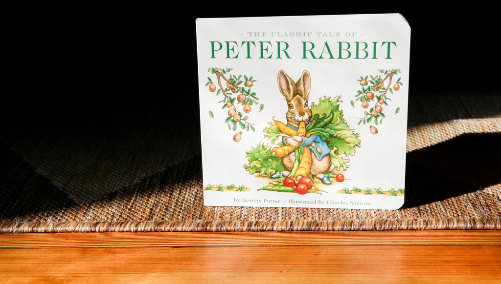 HarperCollins Focus - The Classic Tale of Peter Rabbit Board Book: Revised Ed