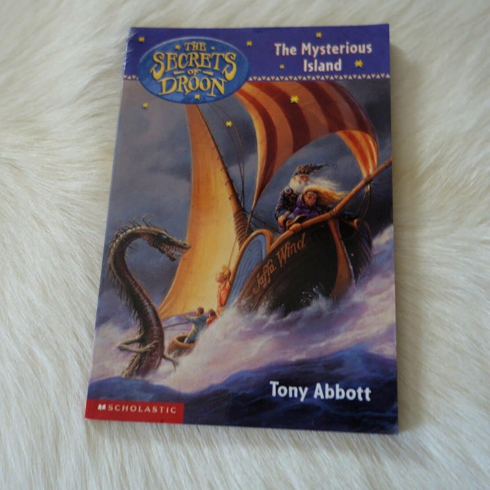 The Mysterious Island (Secrets of Droon #3) cover image