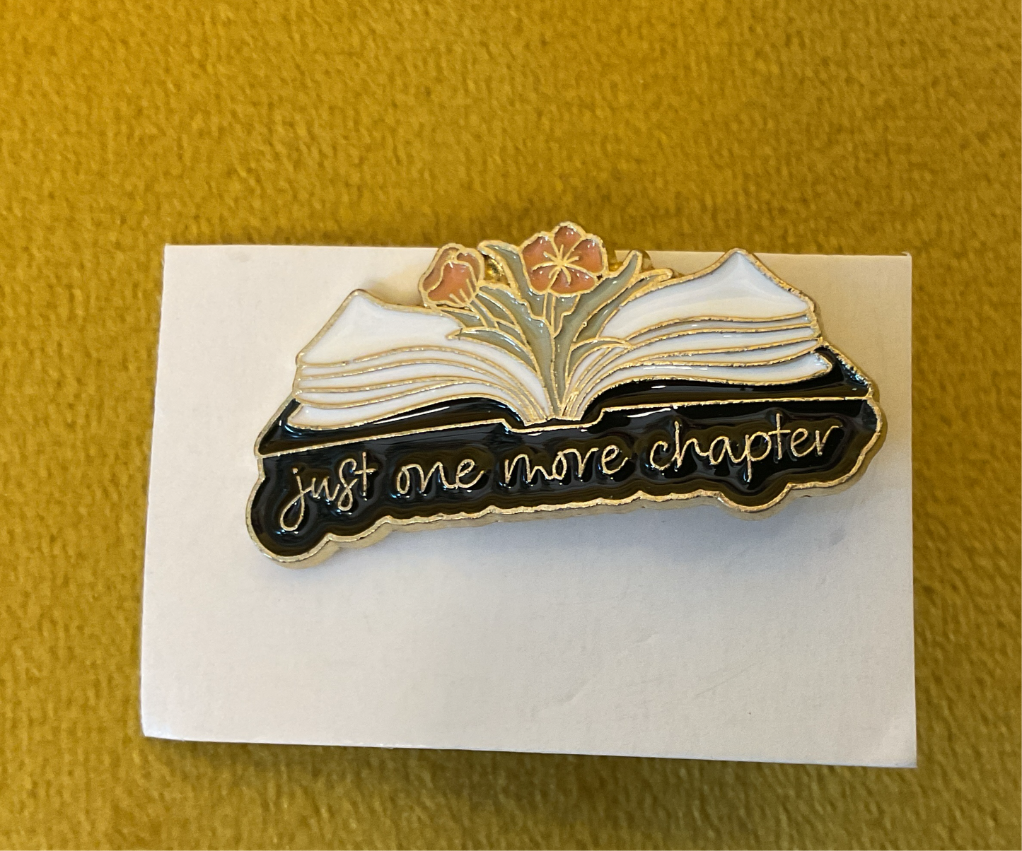 Pins Charming Book-Themed Bibliophiles Enamel Pins