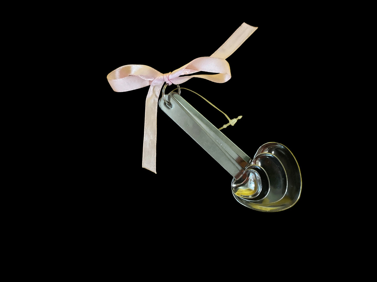 Heart shaped measuring spoons