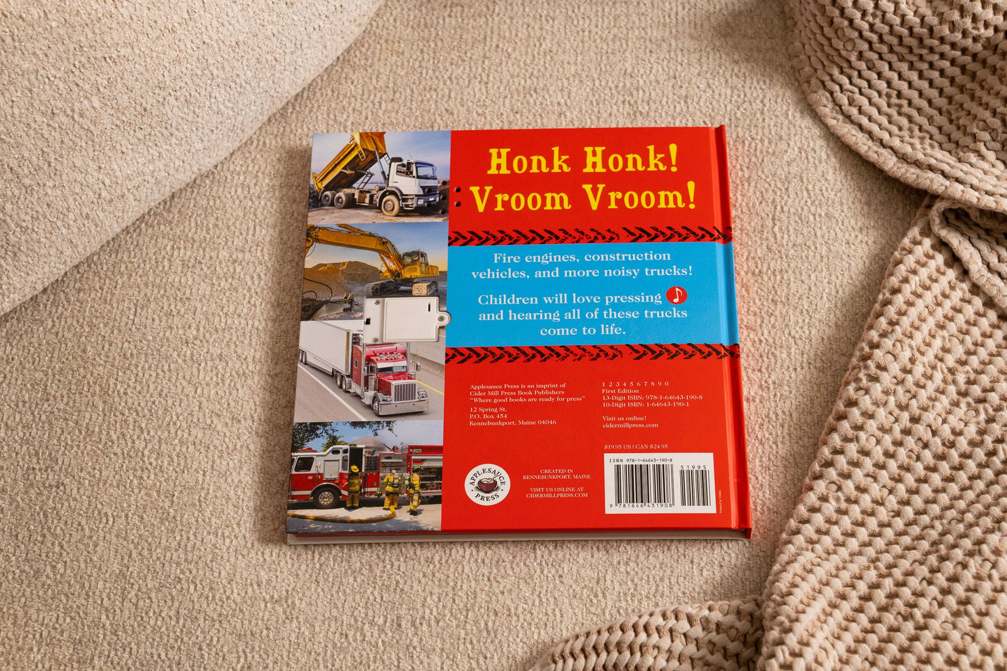 HarperCollins Focus - Giant Trucks: A Press & Play Sound Board Book