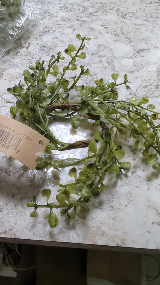 Peppergrass candle ring